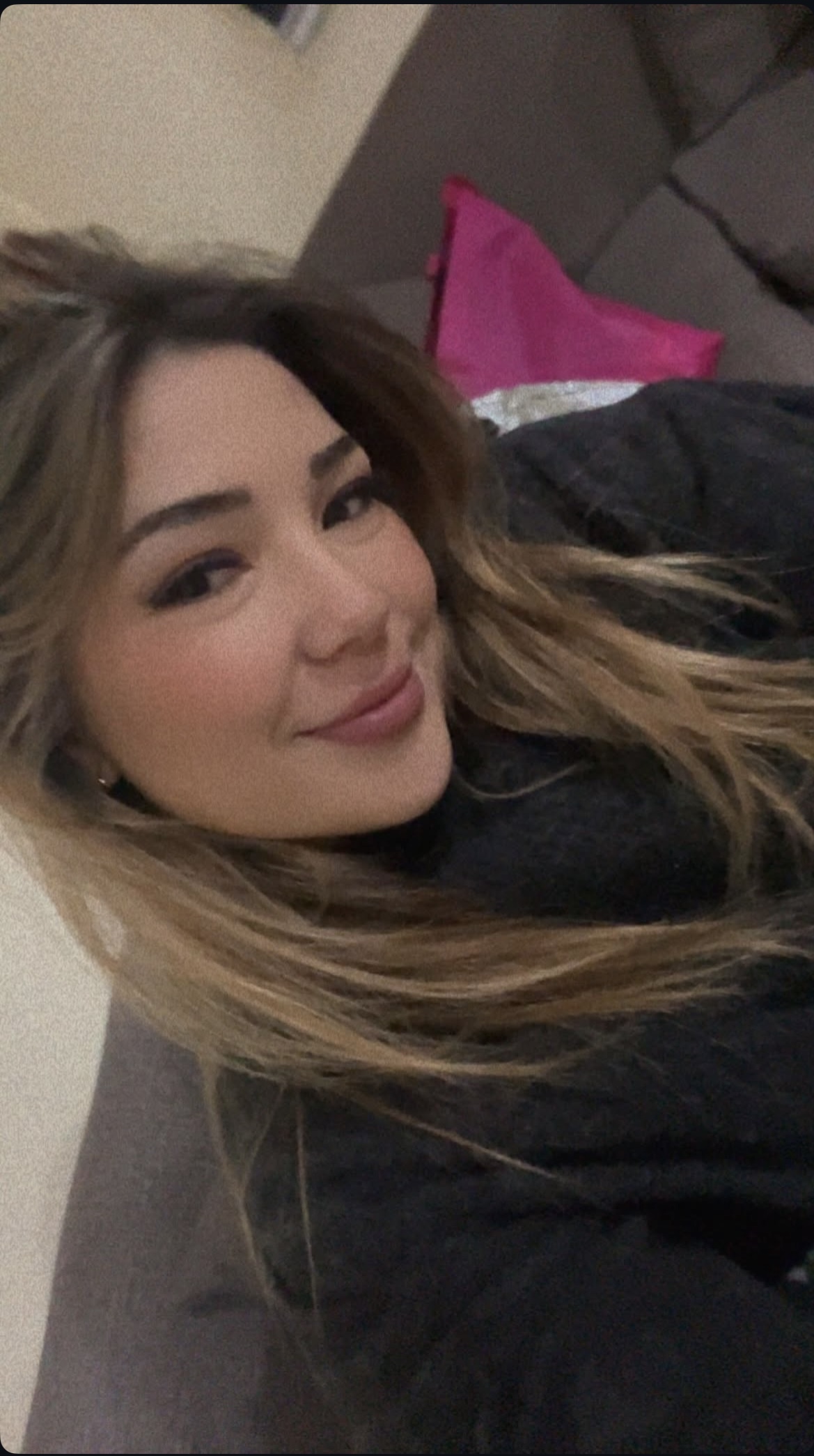 Valentina — fundadora de Vale Beauty Studio